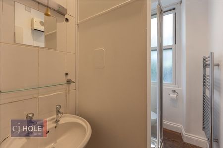 Clifton Park Road, - Photo 5