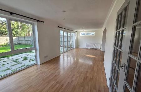 5 bedroom house to rent - Photo 2