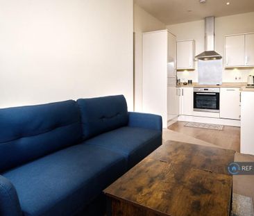 1 bedroom flat to rent - Photo 2