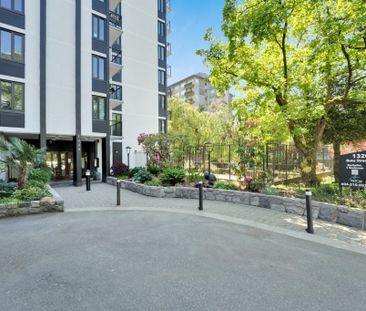 Lancaster House - Photo 2