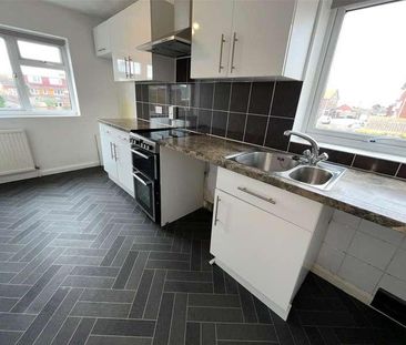 Bays End, Collier Road, Pevensey Bay, Pevensey, East Sussex, BN24 - Photo 5