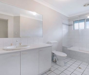 Affordable, comfortable and convenient townhouse - Photo 6