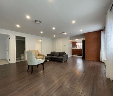 For Lease - 1981 Inglewood Drive, Innisfil, Ontario - Photo 1