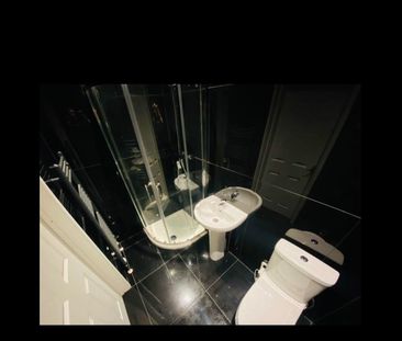 2 Bed Terraced House, St. Johns Lane, BS3 - Photo 1