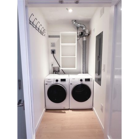 1315 7th Avenue W #20X, Vancouver, BC V6H1B8 - Photo 2