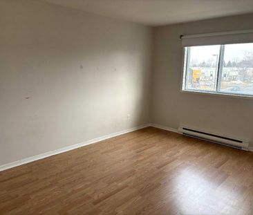 4 1/2 à louer 1450$ / mois - Photo 2