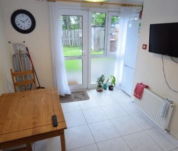 Greatmeadow, Northampton, NN3 - Photo 2