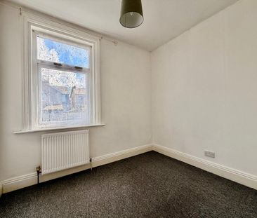 5 bedroom terraced house to rent - Photo 4