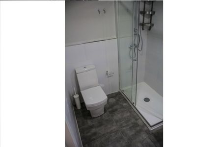 Bright double room in Madrid - Photo 5