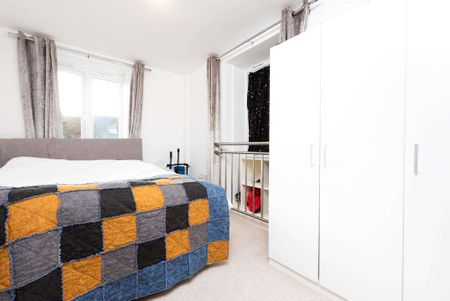 Old Station Yard, Abingdon, OX14 - Photo 5