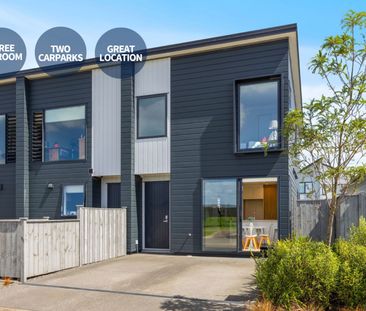 Modern, Sleek & Perfectly Positioned - Photo 6