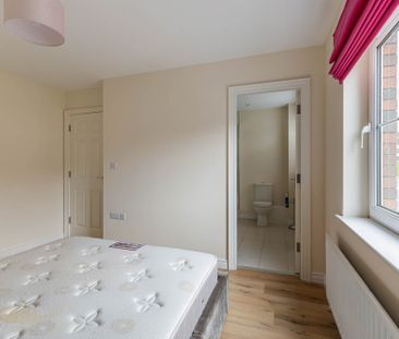 23 Sir Richard Wallace Road, LISBURN, BT28 3ZH - Photo 6