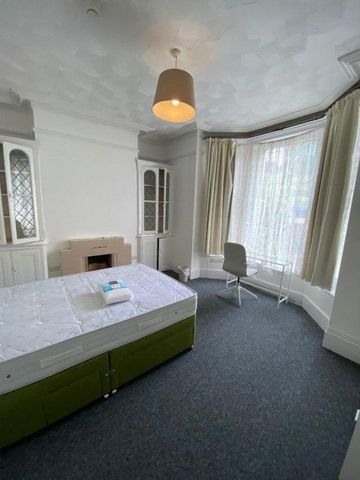 7 bedroom house share to rent - Photo 4