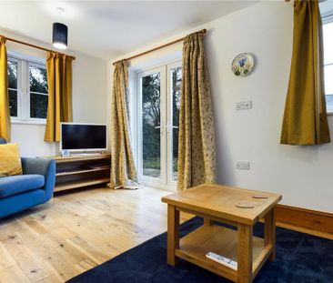 2 bedroom detached house to rent - Photo 4
