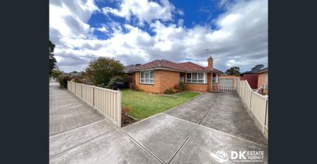 Spacious Family Home - Photo 2