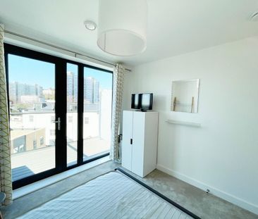 1 Carmen Beckford Street, Bristol - Photo 4