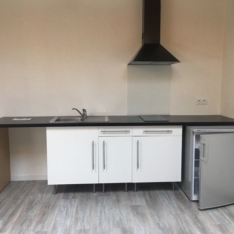 Location Appartement 1 pièce 21m² BORDEAUX 33000 - Photo 1