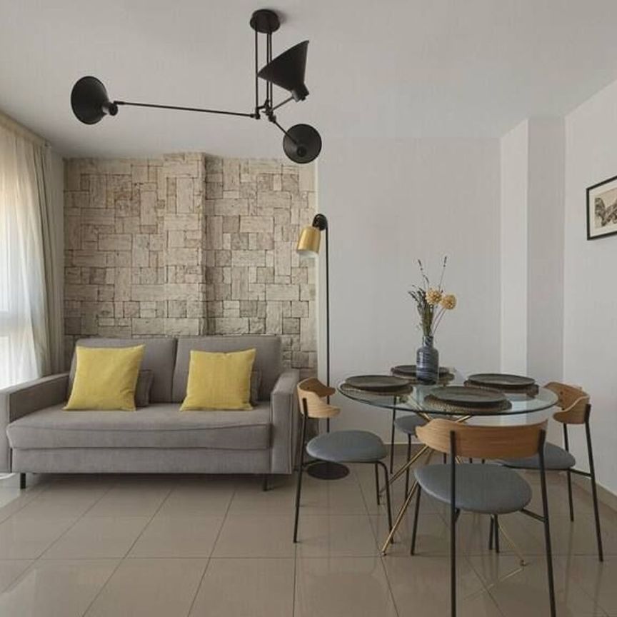 Alquiler de piso en san nicolas, 15 - Photo 1