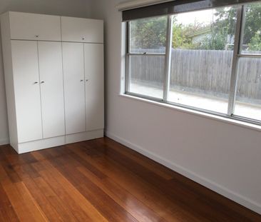 Neat Unit, Great Location! - Photo 3