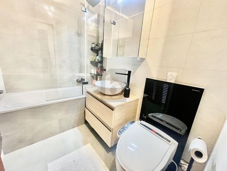 LUMINEUX SPACIEUX AVEC GRAND BALCON - Foto 4