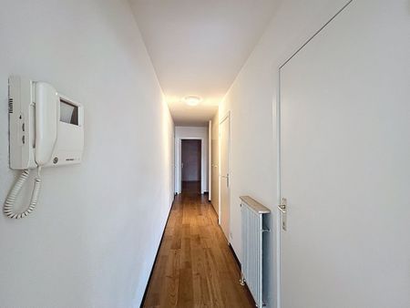 Aangenaam twee slaapkamer appartement gelegen op het Heldenplein - Photo 3