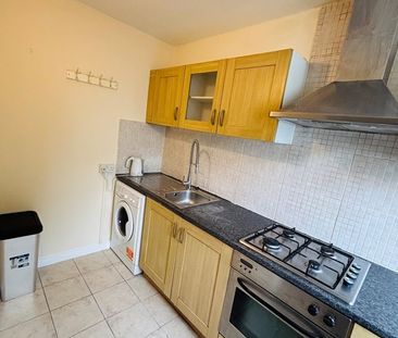 Room in a Shared Flat, Thomas Baines Road, SW11 - Photo 4
