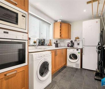 Holland Close, Barnet, Hertfordshire, EN5 - Photo 2