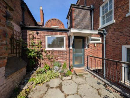 St. Johns Hill, Shrewsbury, SY1 1JJ - Photo 4