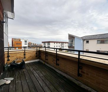 2 bedroom apartment to rent - Photo 3