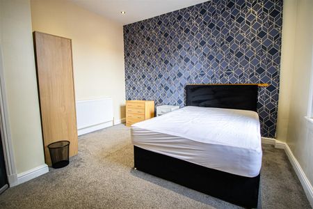 Spacious Double Room to Let on Villiers Street, Preston - Photo 3