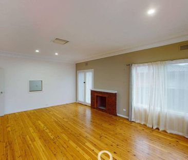 FOUR BEDROOM HOME IN NORTH DUBBO - Photo 5