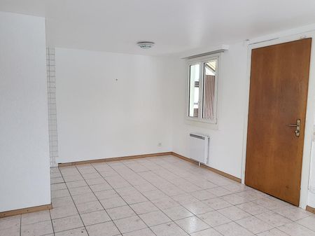 Petite maison individuelle avec jardin ! BAIL A DUREE MAXIMUM D'UN AN ! - Photo 5