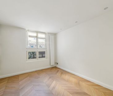 Location Appartement de luxe Paris 8 5 Pièces 155 m² - Photo 6