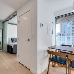 Pet Friendly Furnished 1 Bedroom @ 1480 Howe - Available November 1st - Photo 2