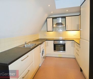 Cambridge Road, Great Shelford - Photo 2