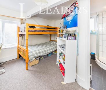 4 bedroom semi-detached house to rent - Photo 1