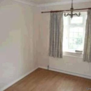 2 bedroom property to rent in Ilford - Photo 2