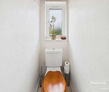 Haydon Close, Kingsbury, NW9 - Photo 3