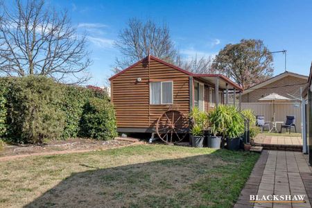 Fully-Furnished Granny Flat with All Utilities Included - Photo 5