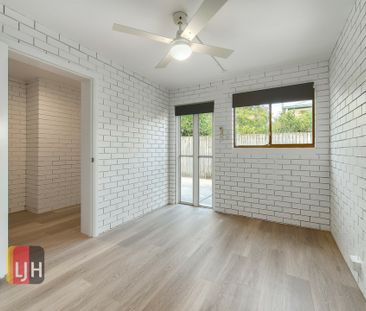 MODERN GROUND FLOOR 1 BEDROOM UNIT - Photo 3
