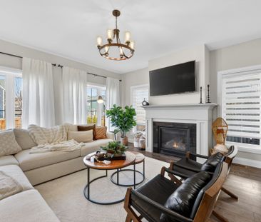 For Lease - 205 Yellow Birch Crescent, Blue Mountains, Ontario - Photo 2