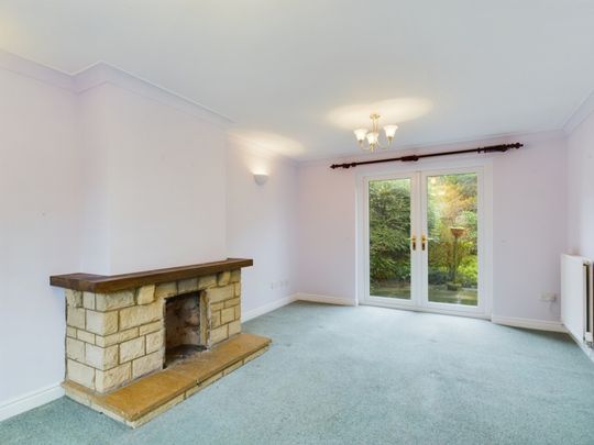 Somerville Court, Cirencester, Gloucestershire, GL7 - Photo 1