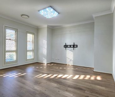 Well Maintained Family Home! - Photo 3