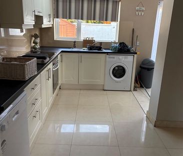 2 Woodview Park Castleknock , Castleknock, Dublin 15 - Photo 6