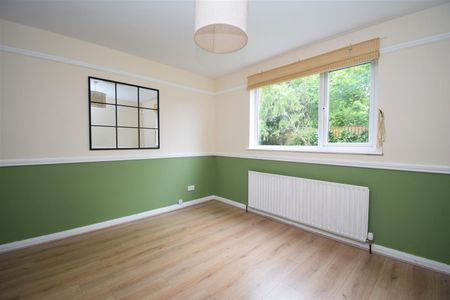 Manor Road, Ossett - Photo 2