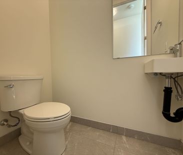 For Lease - 10 Steckley House Lane Unit# 111, Richmond Hill, Ontario - Photo 6