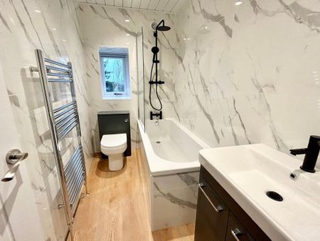 3 bedroom semi-detached house to rent - Photo 5