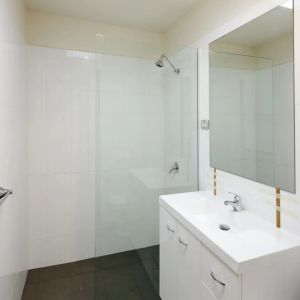 Effortless Living in a Prime Lifestyle Pocket - Photo 2