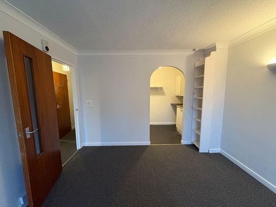 1 bedroom retirement property to rent - Photo 1