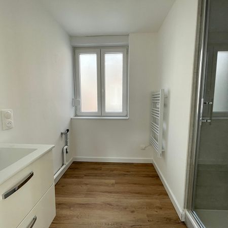 Location Appartement 2 pièces 45m² - Photo 3